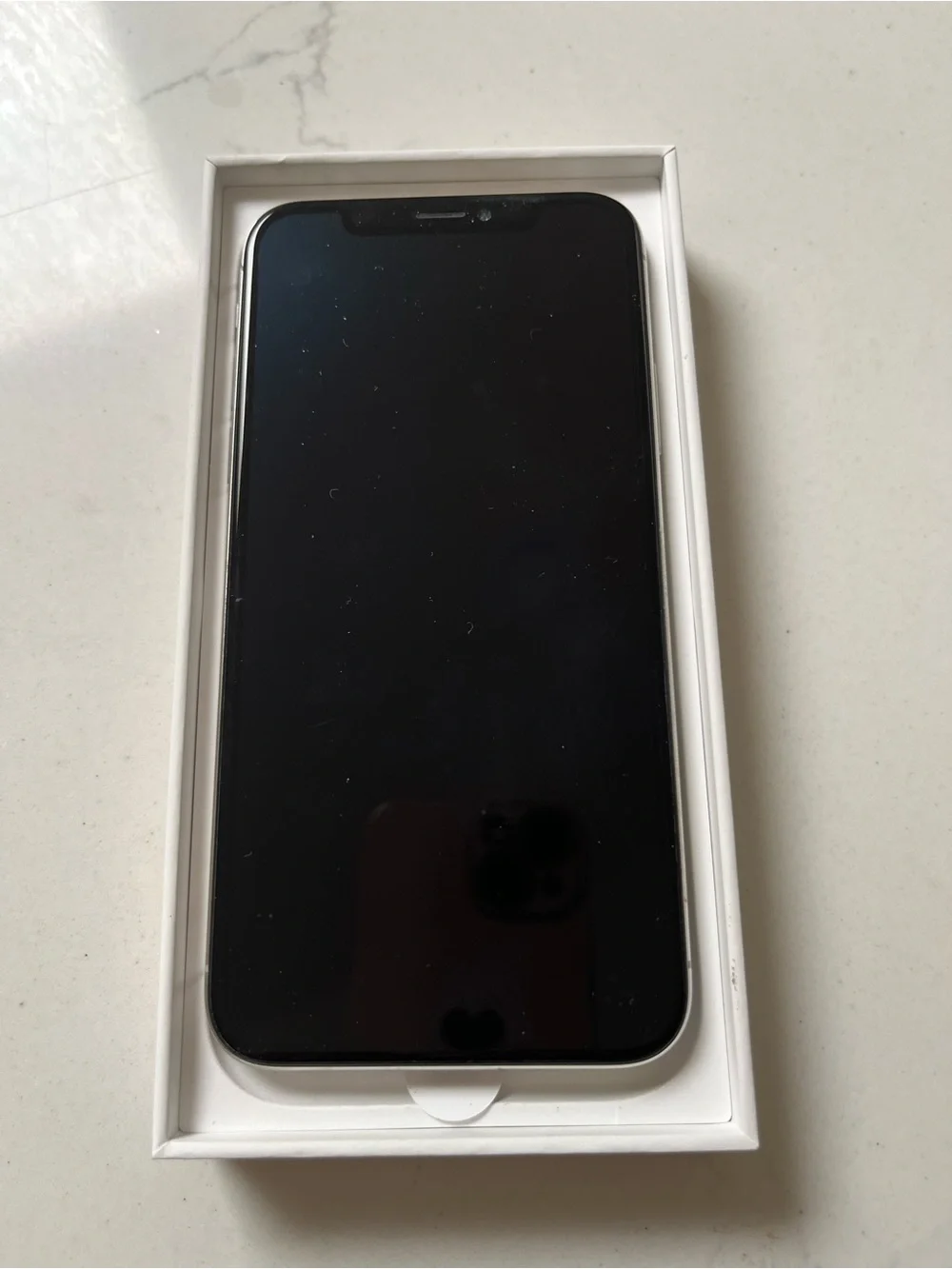 Apple iPhone 10 - 256mb unlocked